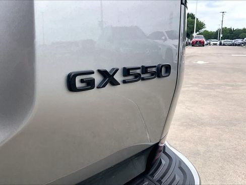 Used 2024 Lexus GX 550 AWD/4WD image 28