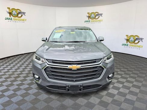 Used 2020 Chevrolet Traverse LT w/ LT Premium Package AWD/4WD image 3