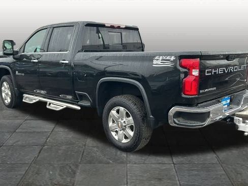 Used 2021 Chevrolet Silverado 2500 LTZ w/ LTZ Premium Package image 5