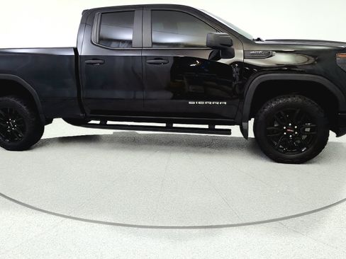 Used 2023 GMC Sierra 1500 Pro w/ Graphite Edition AWD/4WD image 8