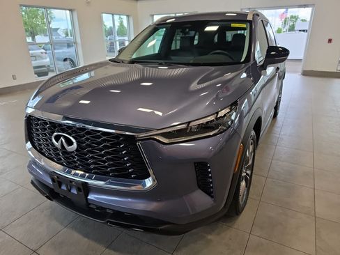 Used 2024 INFINITI QX60 Luxe AWD/4WD image 2