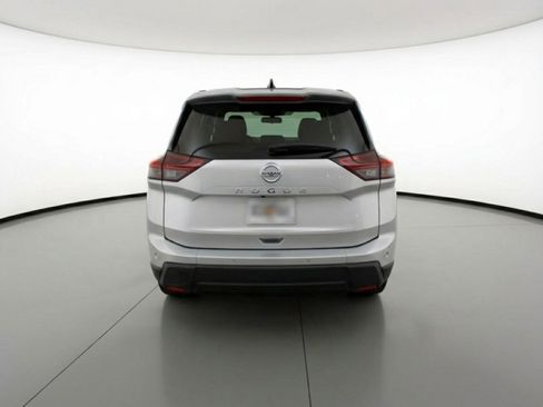 Used 2025 Nissan Rogue SV image 7