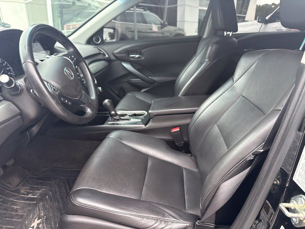 Used 2017 Acura RDX w/ Technology Package AWD/4WD image 2