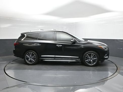 Used 2017 INFINITI QX60 FWD w/ Deluxe Technology Package image 15
