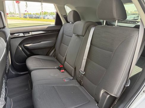 Used 2015 Kia Sorento LX FWD image 23