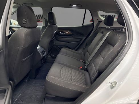 Used 2021 GMC Terrain SLE w/ Driver Convenience Package image 10