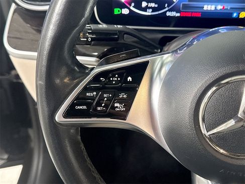 Used 2023 Mercedes-Benz C 300 4MATIC Sedan w/ Exclusive Trim Package image 15
