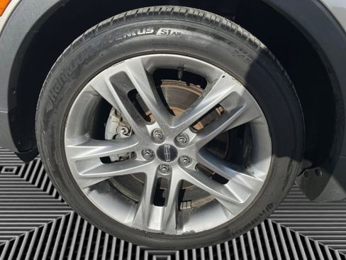 Used 2015 Lincoln MKC AWD w/ Equipment Group 102A Reserve image 18