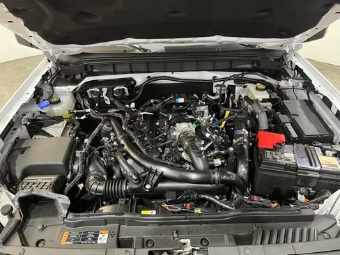 Used 2024 Ford Bronco Black Diamond image 6