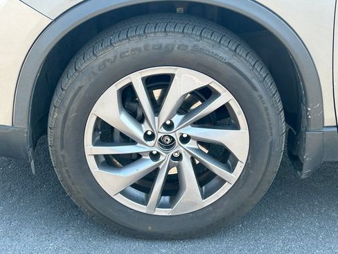 Used 2016 Nissan Rogue AWD image 13