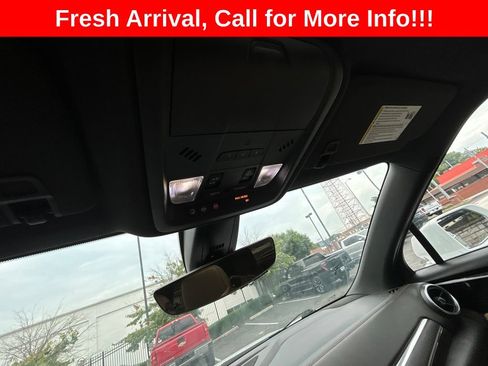 Used 2019 Chevrolet Blazer Premier w/ Sun and Wheels Package FWD image 17