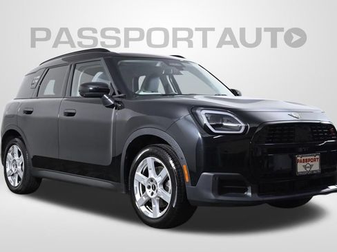 Used 2025 MINI Cooper Countryman S w/ Comfort Package Max AWD/4WD image 3