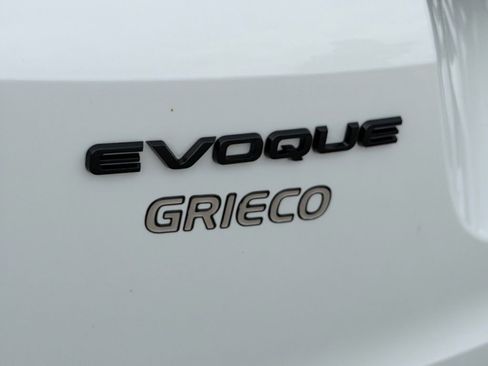 Used 2023 Land Rover Range Rover Evoque R-Dynamic S AWD/4WD image 15