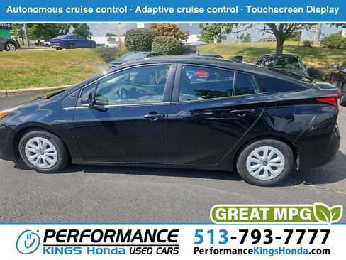 Used 2022 Toyota Prius LE FWD image 1
