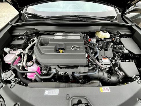 New 2026 Lexus UX 300h FWD image 18