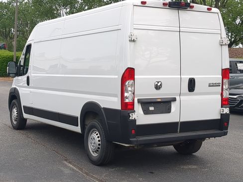 Used 2025 RAM ProMaster 2500 w/ Convenience Group FWD image 8