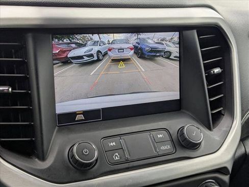 Used 2023 GMC Acadia SLT image 13