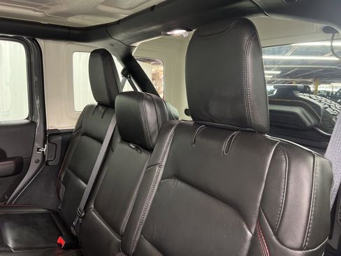 Used 2022 Jeep Wrangler Unlimited Rubicon image 11