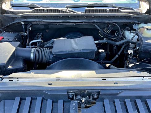 Used 2021 Chevrolet Silverado 2500 LTZ AWD/4WD image 31