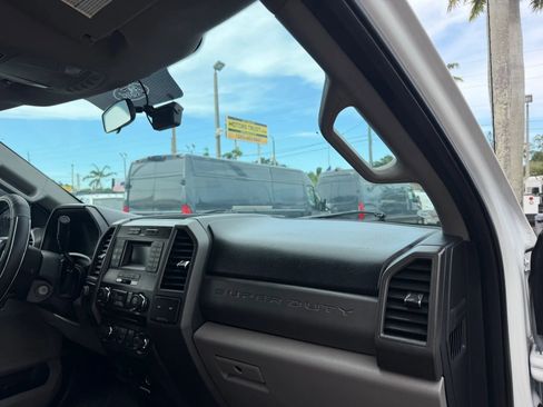 Used 2017 Ford F550 4x4 Crew Cab Super Duty image 16