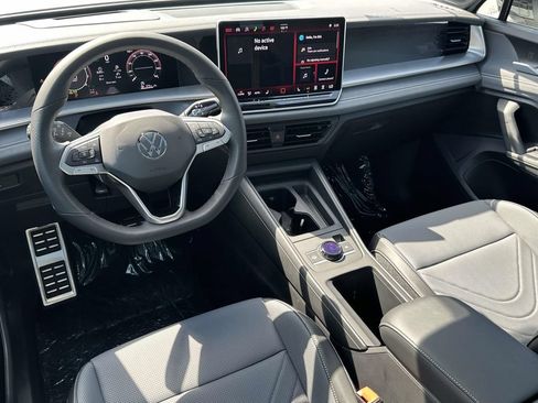 New 2026 Volkswagen Tiguan SE R-Line AWD/4WD image 10