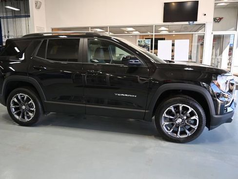 New 2026 GMC Terrain Elevation w/ Elevation Premium Package FWD image 4