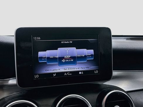 Used 2019 Mercedes-Benz GLC 300 image 14