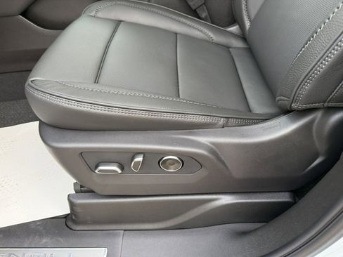 New 2026 GMC Yukon Denali w/ Denali Reserve Package image 15