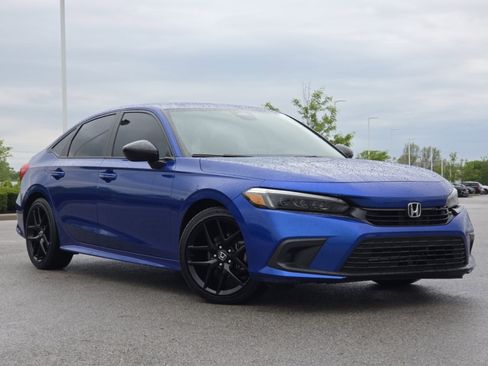 Used 2024 Honda Civic Sport image 2