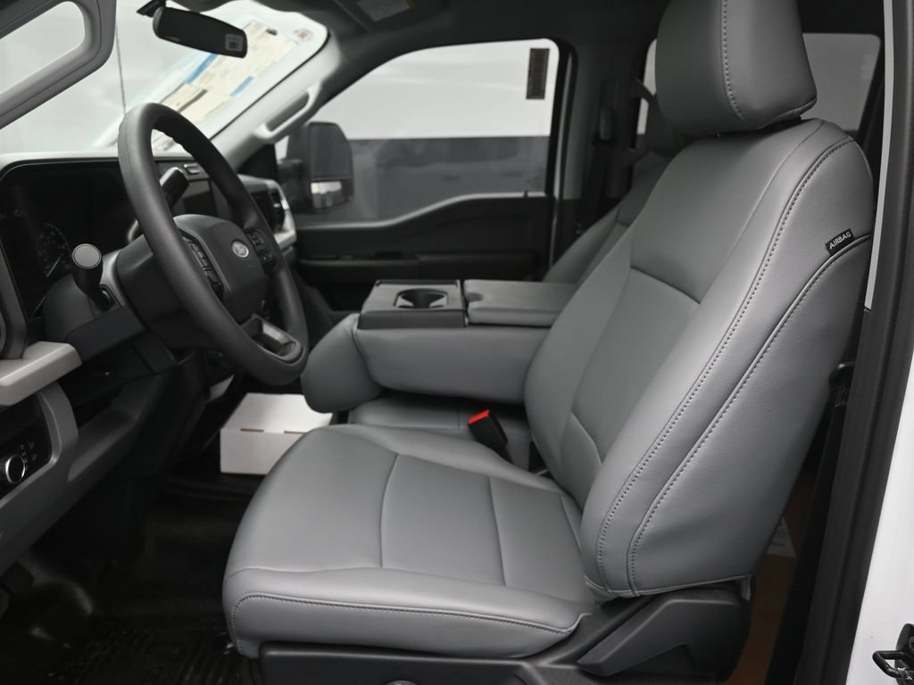 New 2025 Ford F350 XL AWD/4WD image 19