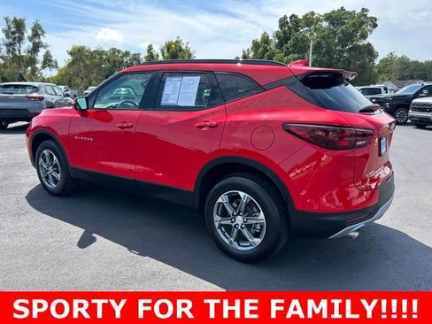 Used 2023 Chevrolet Blazer LT FWD image 4