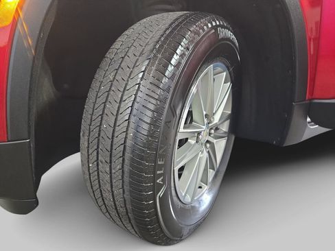 Used 2023 Chevrolet Traverse LT AWD/4WD image 35