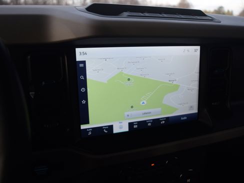 Used 2023 Ford Bronco Wildtrak image 9