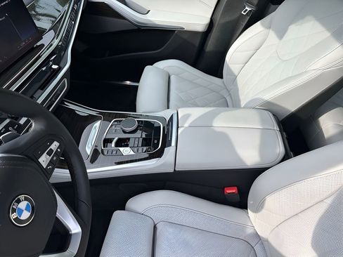 Certified 2024 BMW X5 xDrive40i w/ Premium Package AWD/4WD image 19