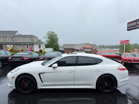Used 2012 Porsche Panamera RWD image 4
