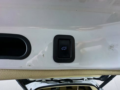 Used 2015 Toyota Highlander XLE image 31