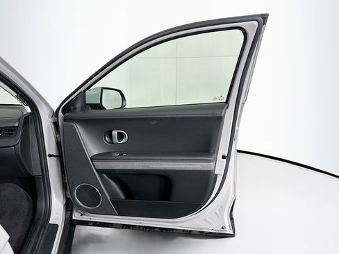 Used 2023 Hyundai Ioniq 5 SEL w/ Cargo Package image 32