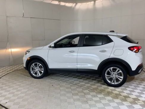 Used 2023 Buick Encore GX Preferred w/ Cold Weather Comfort Package FWD image 6