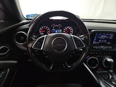 Used 2020 Chevrolet Camaro LT image 11