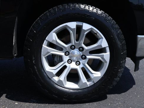 Used 2022 Chevrolet Silverado 1500 LTZ AWD/4WD image 24