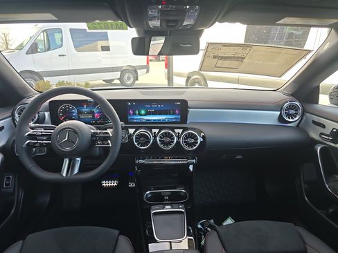 Used 2026 Mercedes-Benz CLA 250 4MATIC image 18