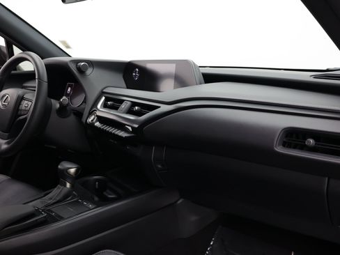 Used 2021 Lexus UX 200 w/ Accessory Package (Z2) FWD image 48