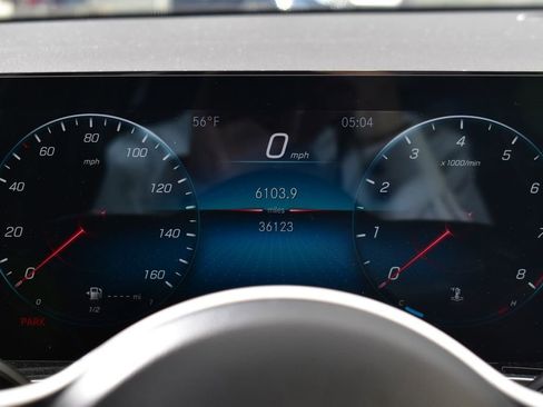 Certified 2022 Mercedes-Benz GLB 250 4MATIC image 14