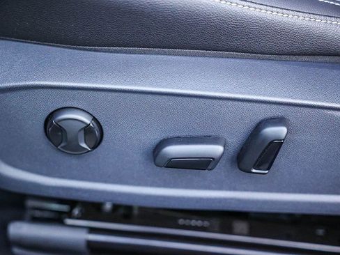 New 2026 Volkswagen Jetta SE image 34