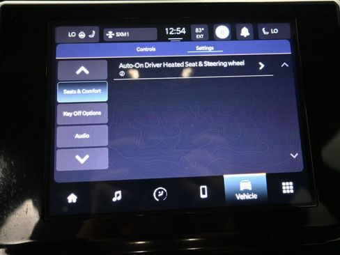 Used 2025 Jeep Grand Cherokee 4WD image 21