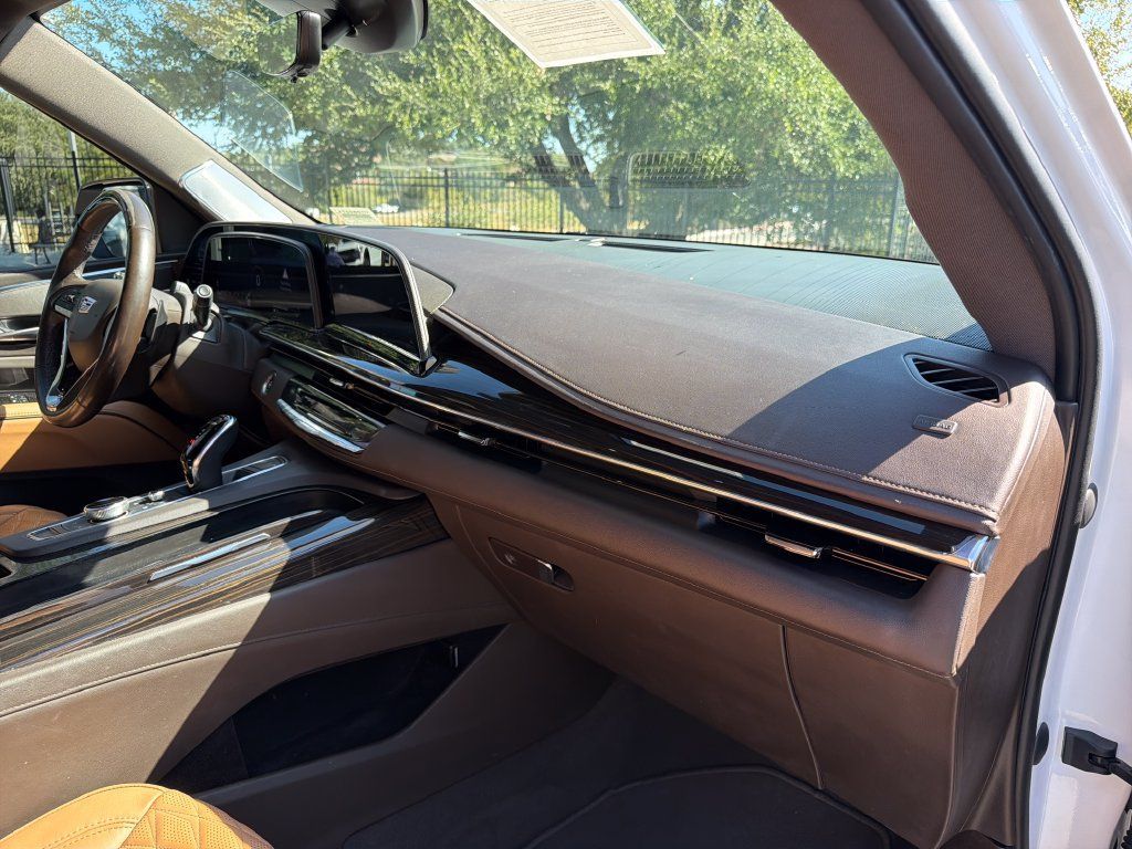 Used 2021 Cadillac Escalade ESV Premium Luxury w/ Driver Assist Tech Package RWD image 37