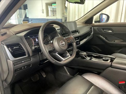 Certified 2023 Nissan Rogue SL w/ SL Premium Package image 8