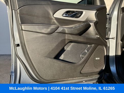 Used 2020 Chevrolet Traverse RS image 25