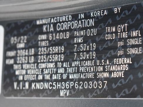 Used 2023 Kia Carnival EX FWD image 37