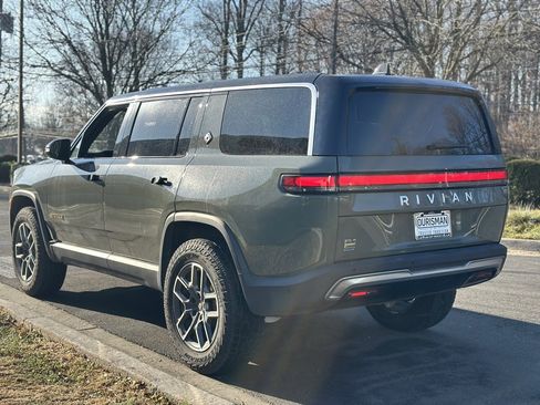Used 2022 Rivian R1S Launch Edition image 4